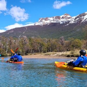 Kayak en el Rio las Vueltas