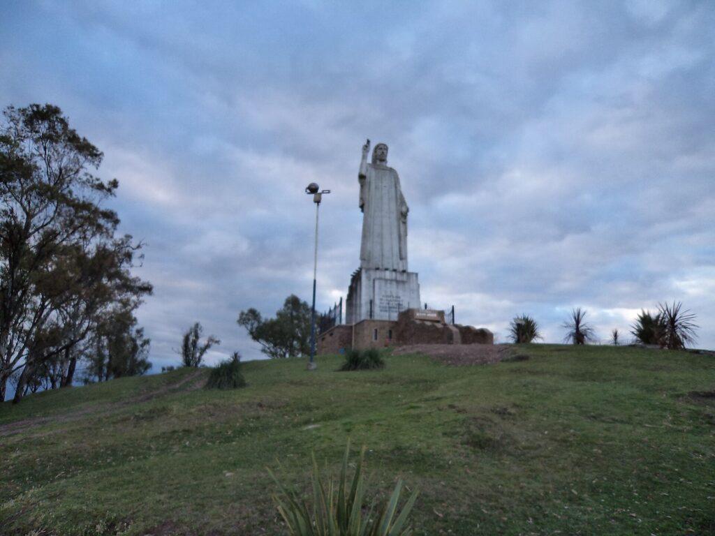 Excursión a San Javier y Villa Nougués: Cristo Bendicente en el cerro San Javier