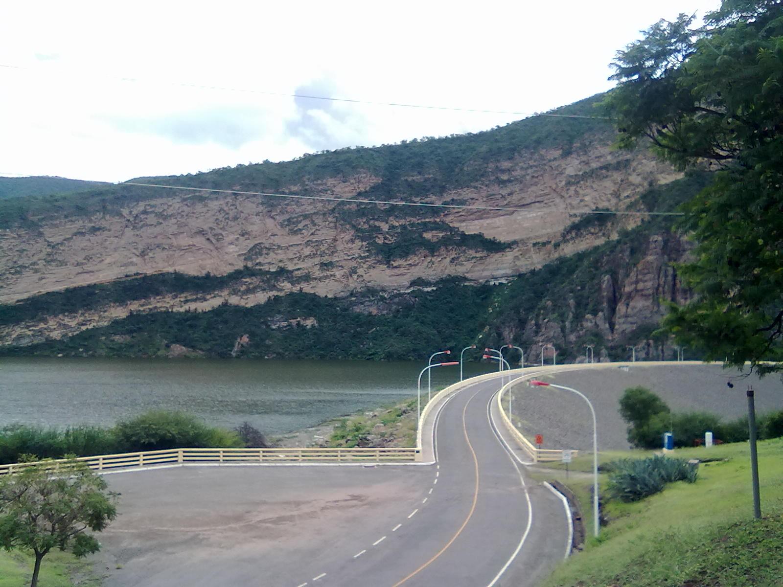 Presa General Manuel Belgrano del embalse Cabra Corral